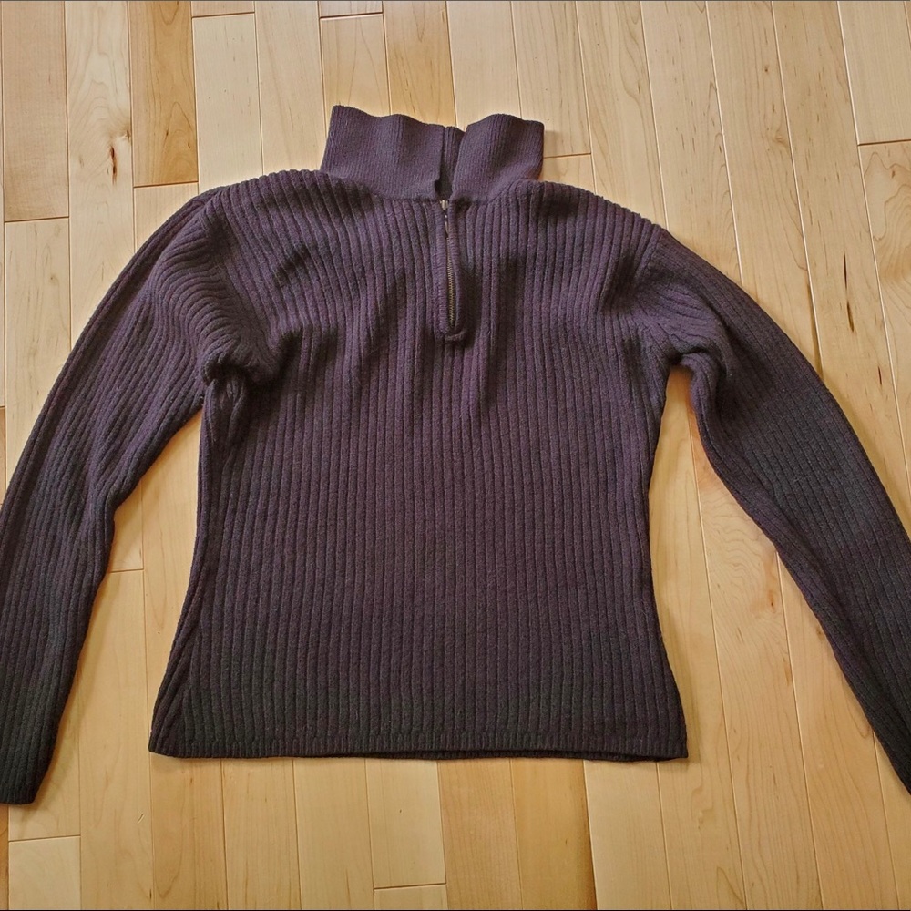 I am selling a black sweater